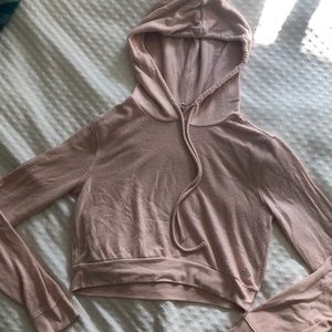 Cropped Alo hoodie
